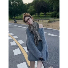 批发2025年秋冬季温柔慵懒风灰色一字肩露肩针织衫女长袖显瘦气质上衣