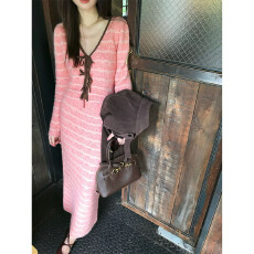 批发温柔风甜美粉色套装女2025秋季新款长袖条纹针织上衣半身裙两件套