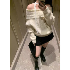 批发2025秋冬新款慵懒设计感<b class='q'>一字领</b>露肩麻花毛衣女宽松配飘带针织上衣