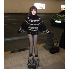 批发复古费尔岛高领毛衣<b class='q'>套装</b>女冬季设计感<b class='q'>针织</b>开衫外套上衣短裤两件套