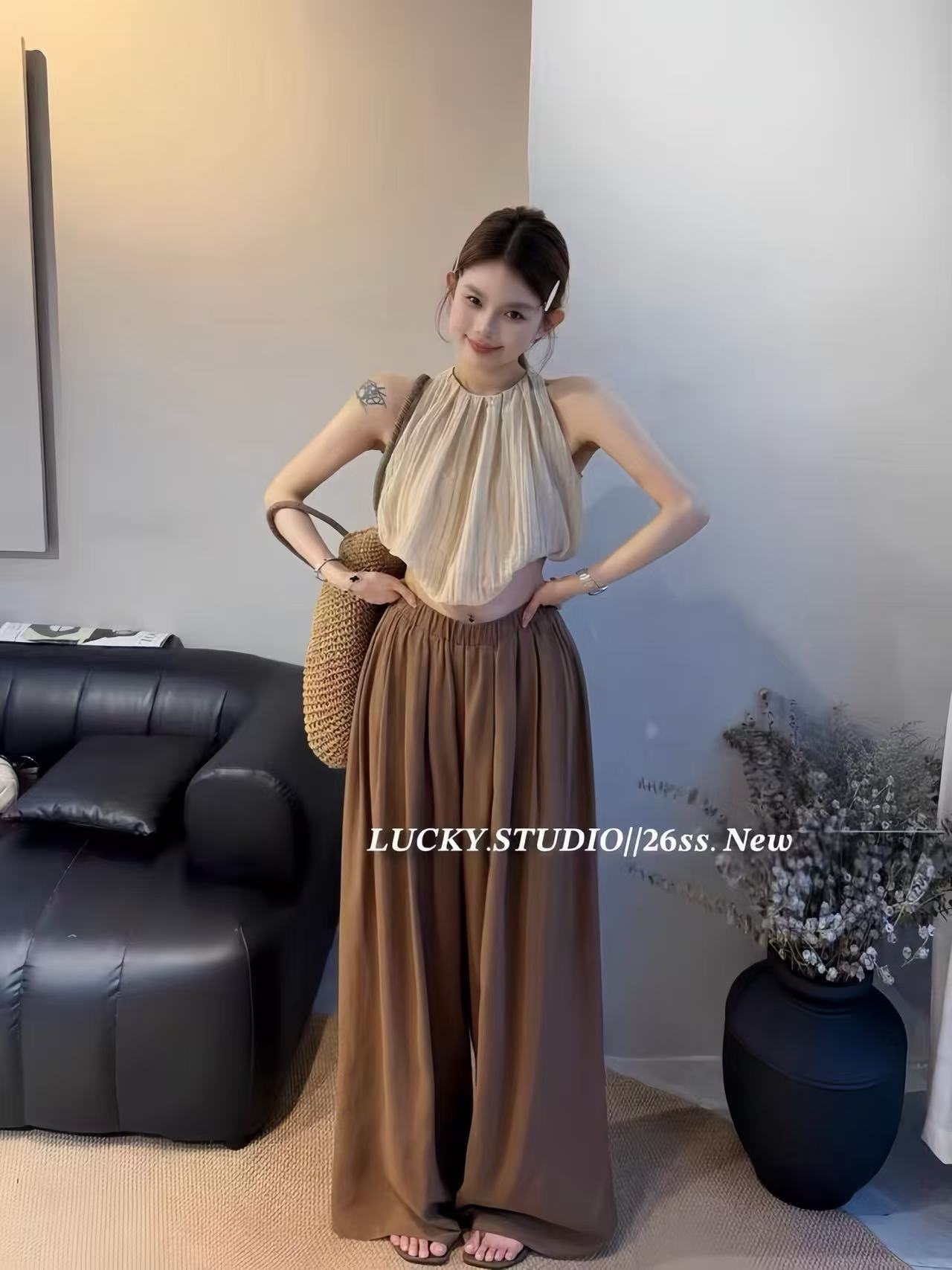 새로운 질감 센스 행침 목 조끼 하이웨이스트 와이드 레그 팬츠 게으른 착용 가져 가라. 슬림해 보이는 프랑스식 아마 세트 트렌디