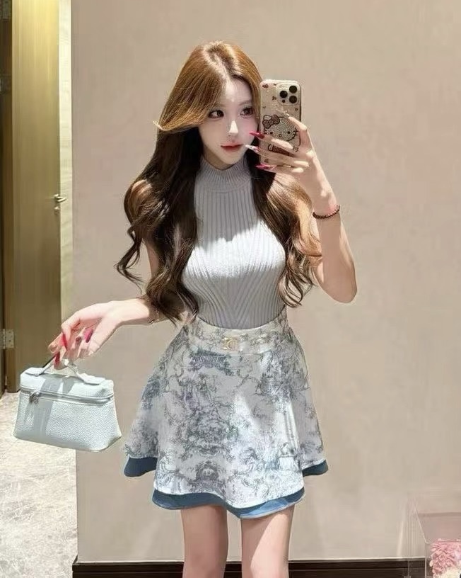 한 부서 품격 작은 샤넬 스타일 세트 여성 2026 여름 어깨 민소매 니트 조끼 수묵화 미니 스커트 투피스 세트