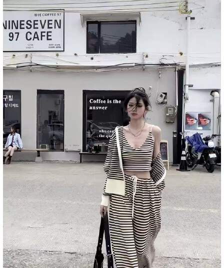 새로운 레트로 배색 스트라이프 후드 재킷 슬립 허리밴드 캐주얼 와이드 레그 팬츠 3종 세트