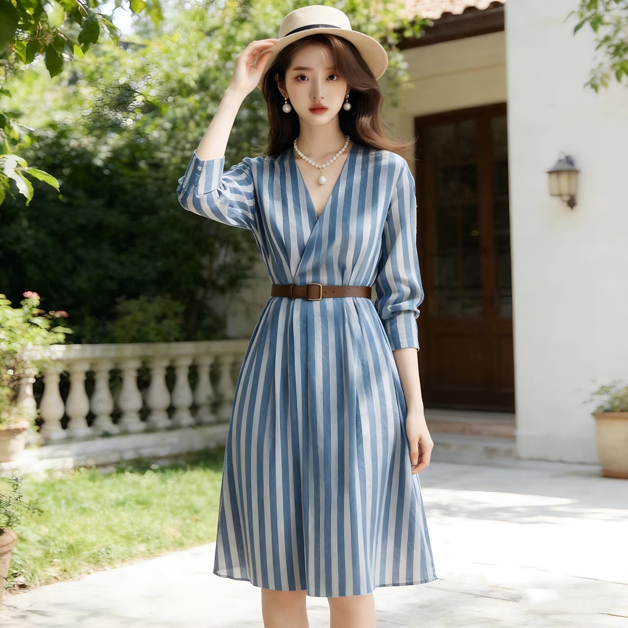 RY426# 2026早春法式小资蓝色条纹v领连衣裙子女装夏季特别漂亮掐腰长裙