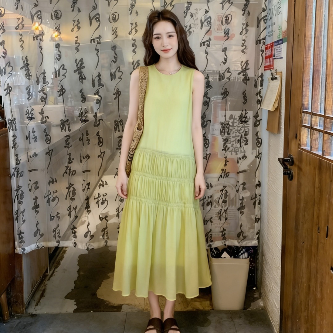 RY419# 法式浪漫度假风捏褶休闲连衣裙女2026夏季新款气质时尚减龄背心裙