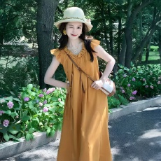 批发法式温柔风黄色小飞袖<b class='q'>连衣裙</b>女夏季裙子度假风宽松遮肚子显瘦长裙
