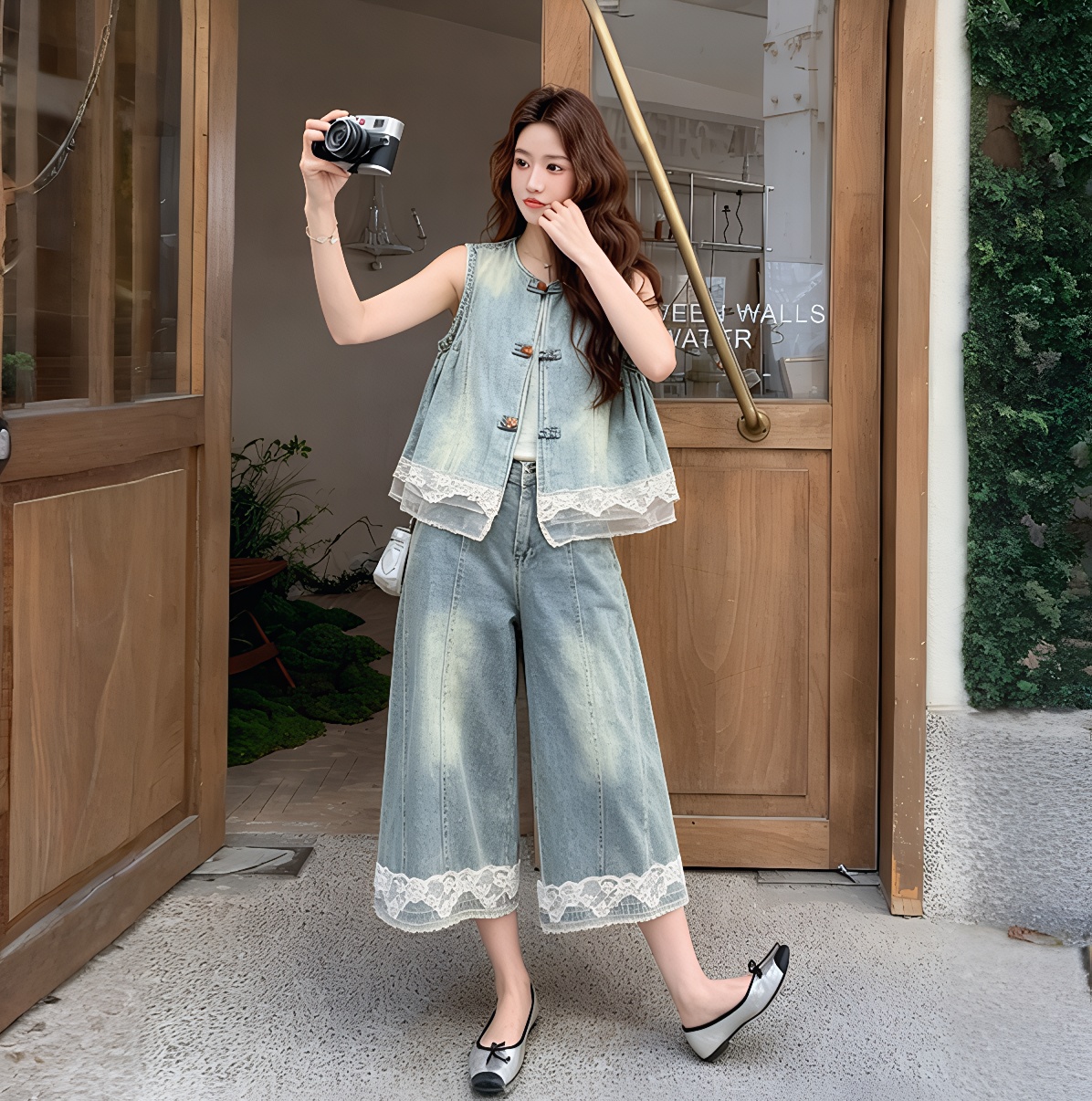 2026 새로운 데님 세트 여성 여름 레이스 조각 민소매 베스트 와이드 레그 팬츠 투피스 세트 캐주얼 착용 가져 가라.