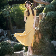 批发黄色旗袍2026新款夏季改良年轻款气质高端绝美新中式连衣少女长款