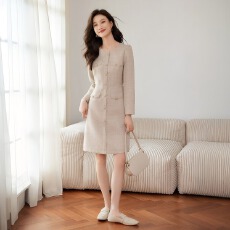 批发气质女装2026年<b class='q'>新款</b>秋季时尚法式高级感小香风打底长袖毛呢连衣裙
