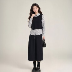 批发2026秋季新款韩系学院风女<b class='q'>假两件</b>条纹上衣叠穿半身裙显瘦时尚套装