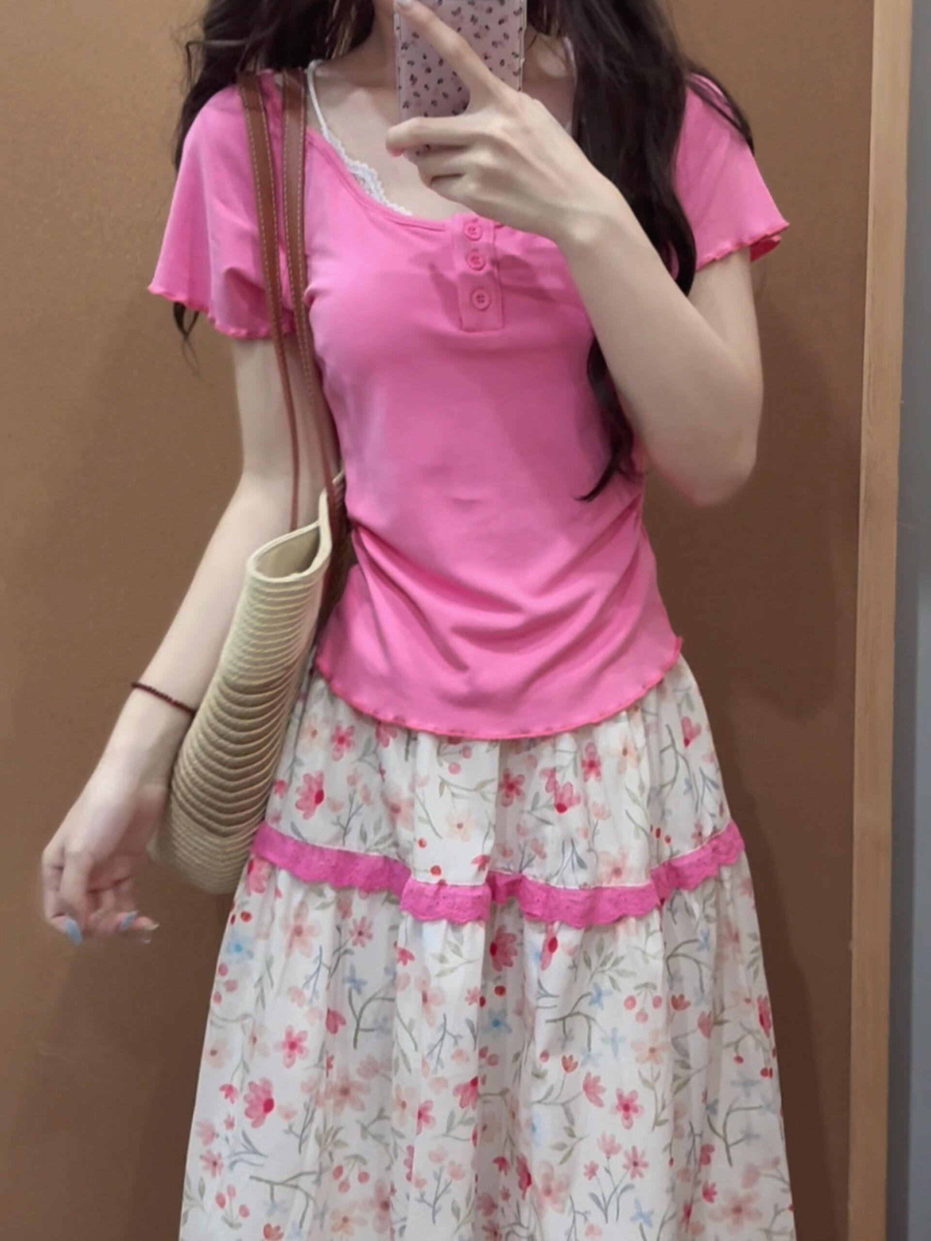 한 부서 달콤한 스타일 핑크색 u 칼라 긍정적 인 어깨 반팔 티셔츠 여성 꽃무늬 패치워크 반신 스커트 여름 부드러운 연령 감소 세트
