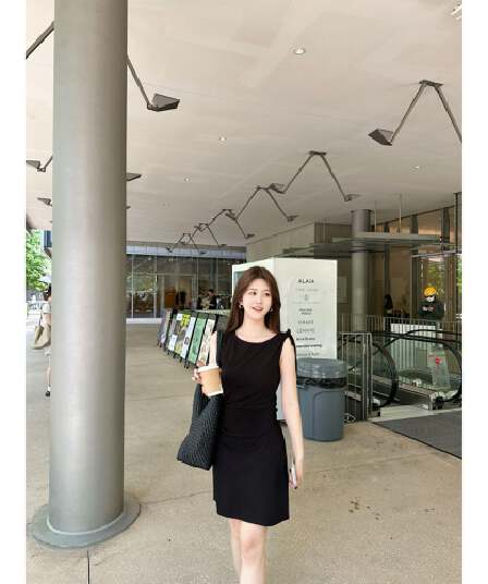 zzhen 레인 저녁 바람 한 부서 고급 미니멀리즘 질감 민소매 기초 섹션 품격 드레스
