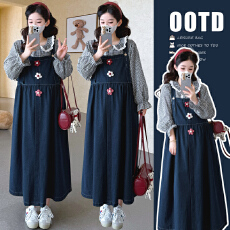 实拍xian 货 春季新品娃娃领韩版衬衣+减龄韩版牛仔背带裙