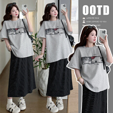 批发实拍现 夏季新品<b class='q'>韩版</b>印花T恤+条纹半身裙<b class='q'>套装</b>