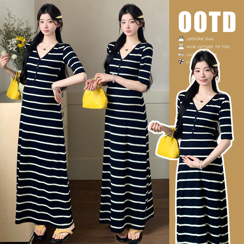 실사 지금 여름 신제품 스트라이프 V넥 중간 소매 매운맛 엄마 드레스