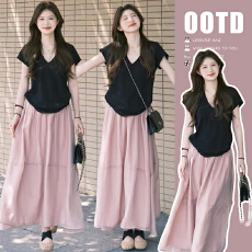 批发2025新款黑色V领短袖T恤+百搭<b class='q'>半身</b>裙两件套孕妇装