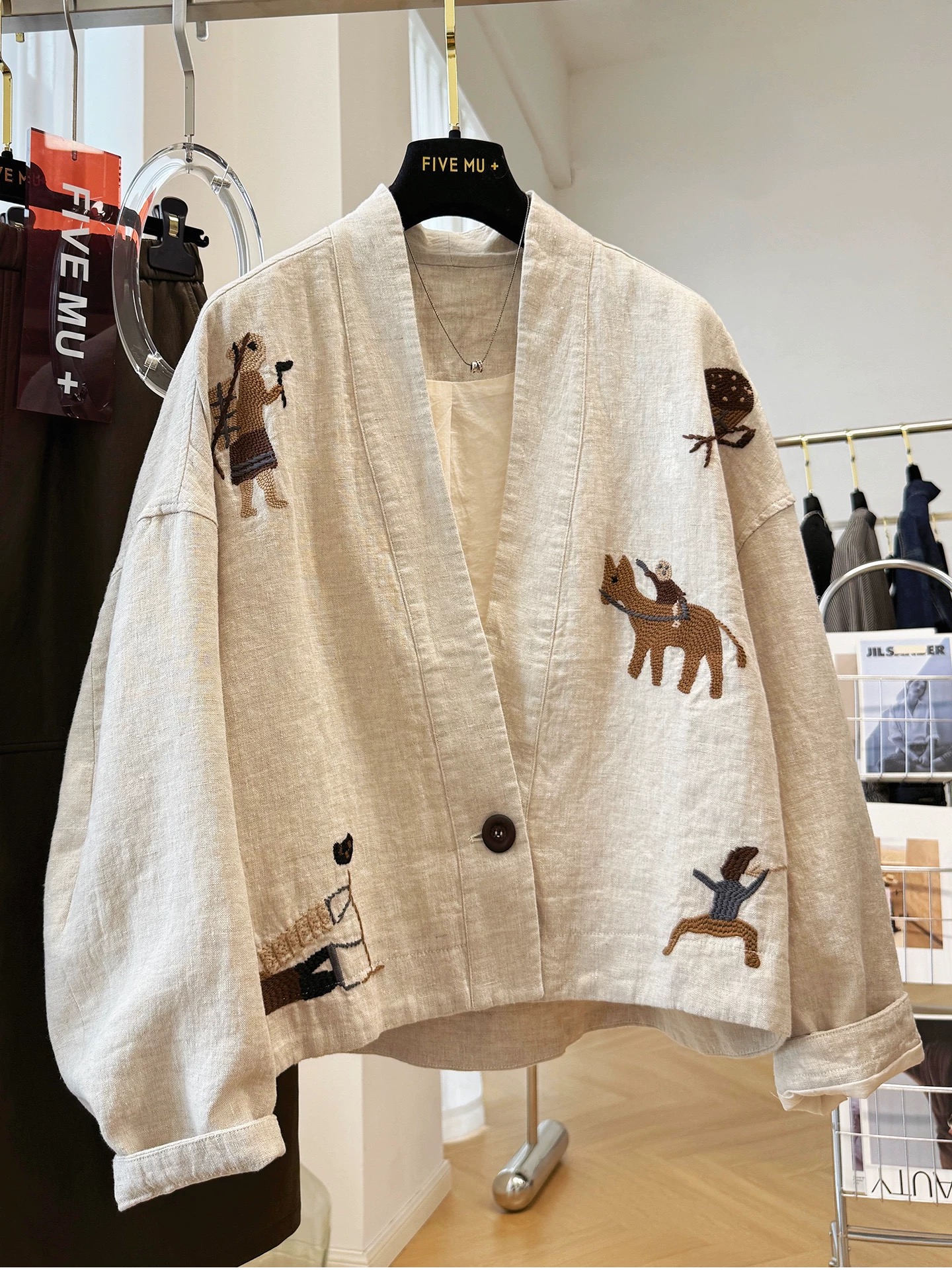 고급 센스 무거운 작업 자수 고유 한 Chic 자이언트 잘 생긴 ~ 중 V넥 고급 아마 쇼트 스타일 여성 코트 가을 재킷