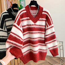 批发红色条纹V领针织衫<b class='q'>女</b>2026春季新款设计感小众宽松撞色廓形毛衣潮