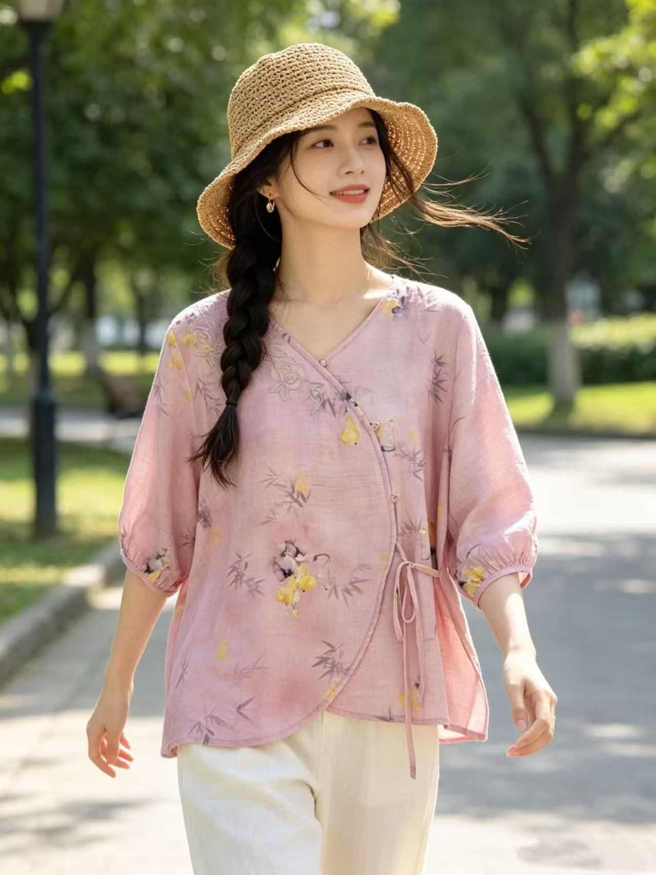 레트로 면 린넨 프린트 여성 셔츠 여름 새로운 중식 국풍 5 점 소매 V넥 비스듬한 襟 레이스업 차 서비스 맨위
