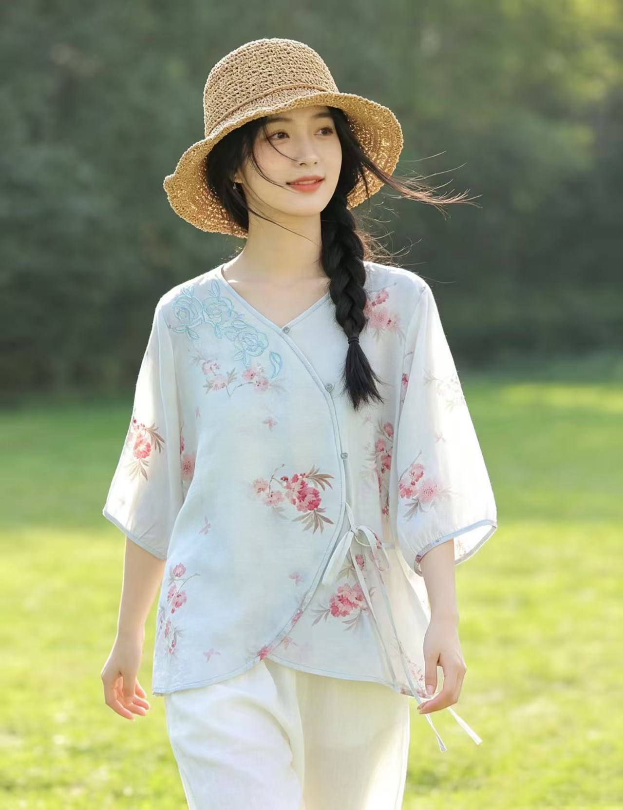 레트로 면 린넨 프린트 여성 셔츠 여름 새로운 중식 국풍 5 점 소매 V넥 비스듬한 襟 레이스업 차 서비스 맨위