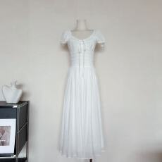 批发早安樊樊「SeeyouMalibu」春日初恋感露背泡泡短袖收腰纯欲<b class='q'>连衣裙</b>