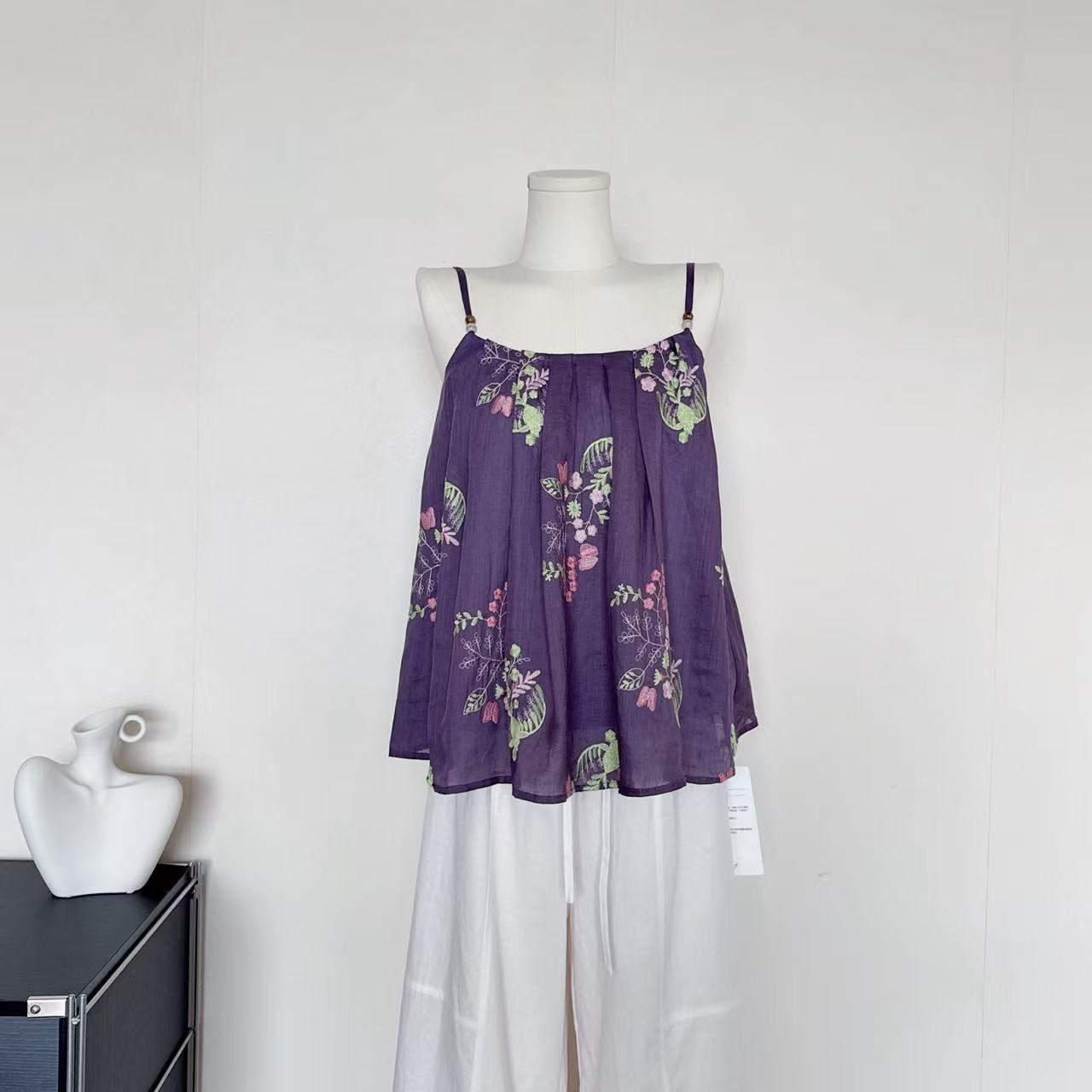 im ~까지 안개 염색 꽃 와일드 100 라미 자수 민소매 슬립 맨위 비즈 핀치 Pleat 한 마디 루즈핏 한 부서 작은 셔츠