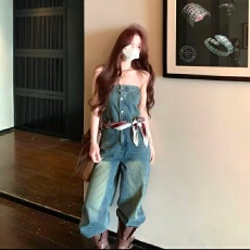 批发春夏新款抹胸牛仔<b class='q'>连体</b><b class='q'>裤</b>女百搭连体衣显瘦长<b class='q'>裤</b>子