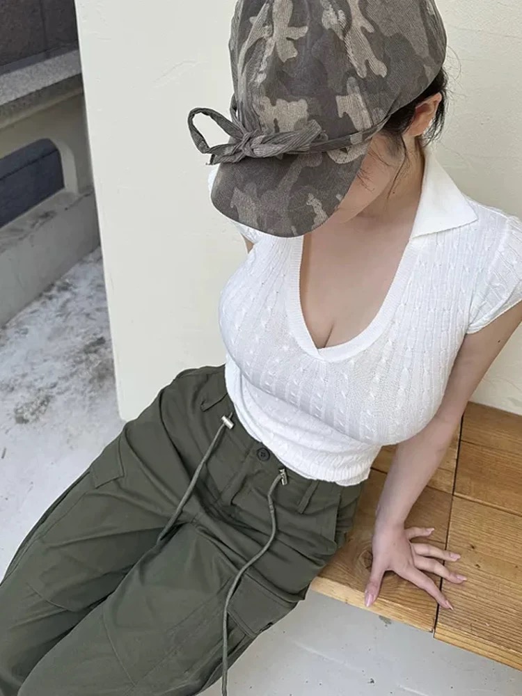 한국 동대문 신제품 ins 보 주님 같은 단락 단색 V넥 반팔 니트 티셔츠 몸매 가꾸기 슬림해 보이는 맨위