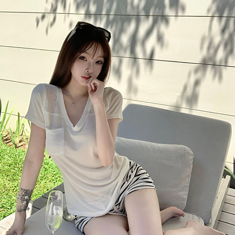 RY2755# Suuuicee 素调美神 黄金配比”肌理拼接 纯欲V领辣...