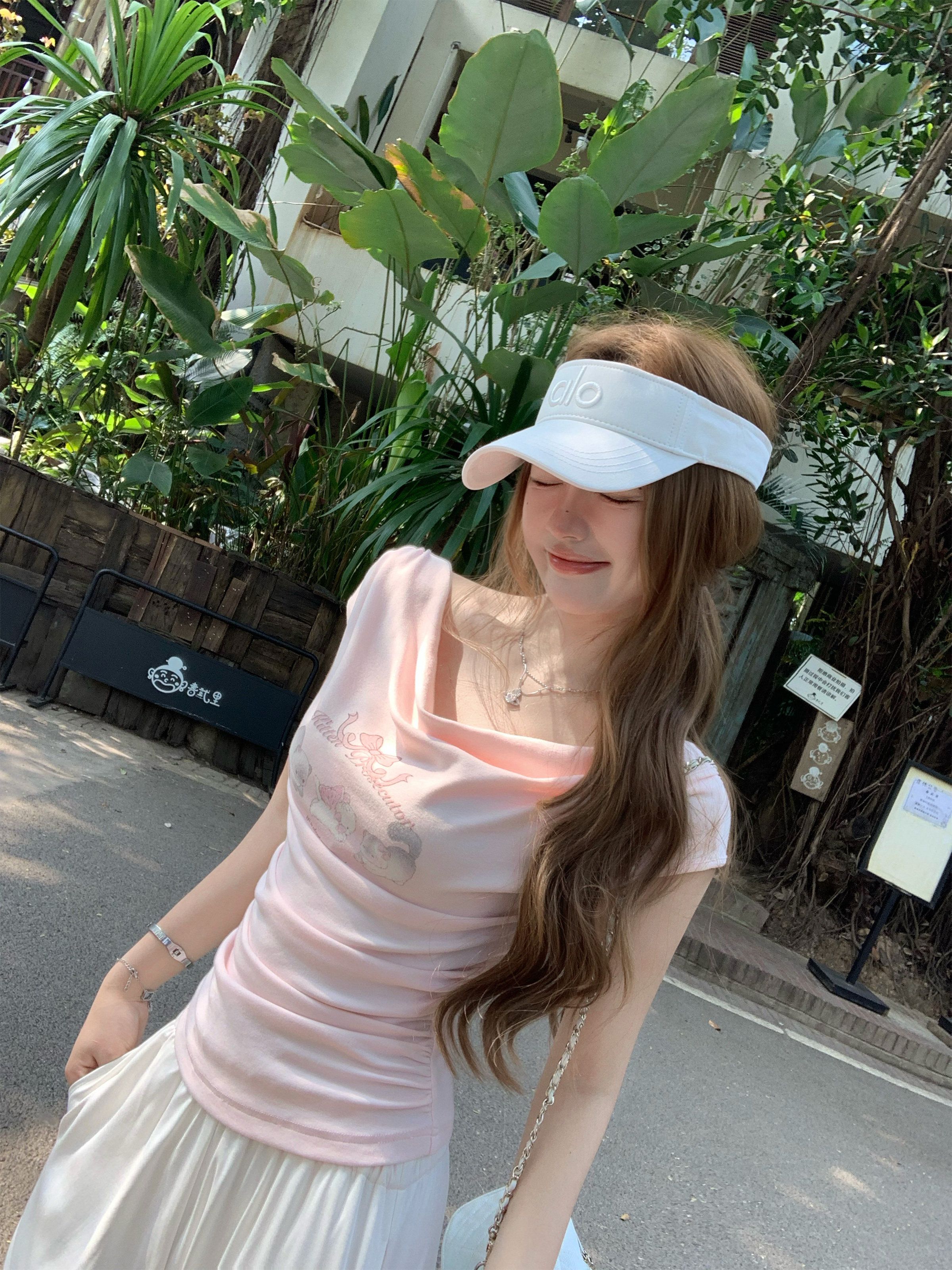 260 그램 사람들 면 순수한 욕망 바람 흔들다 칼라 비스듬한 어깨 반팔 티셔츠 여성 여름 디자인 센스 고양이 프린트 캐주얼 짧은 맨위