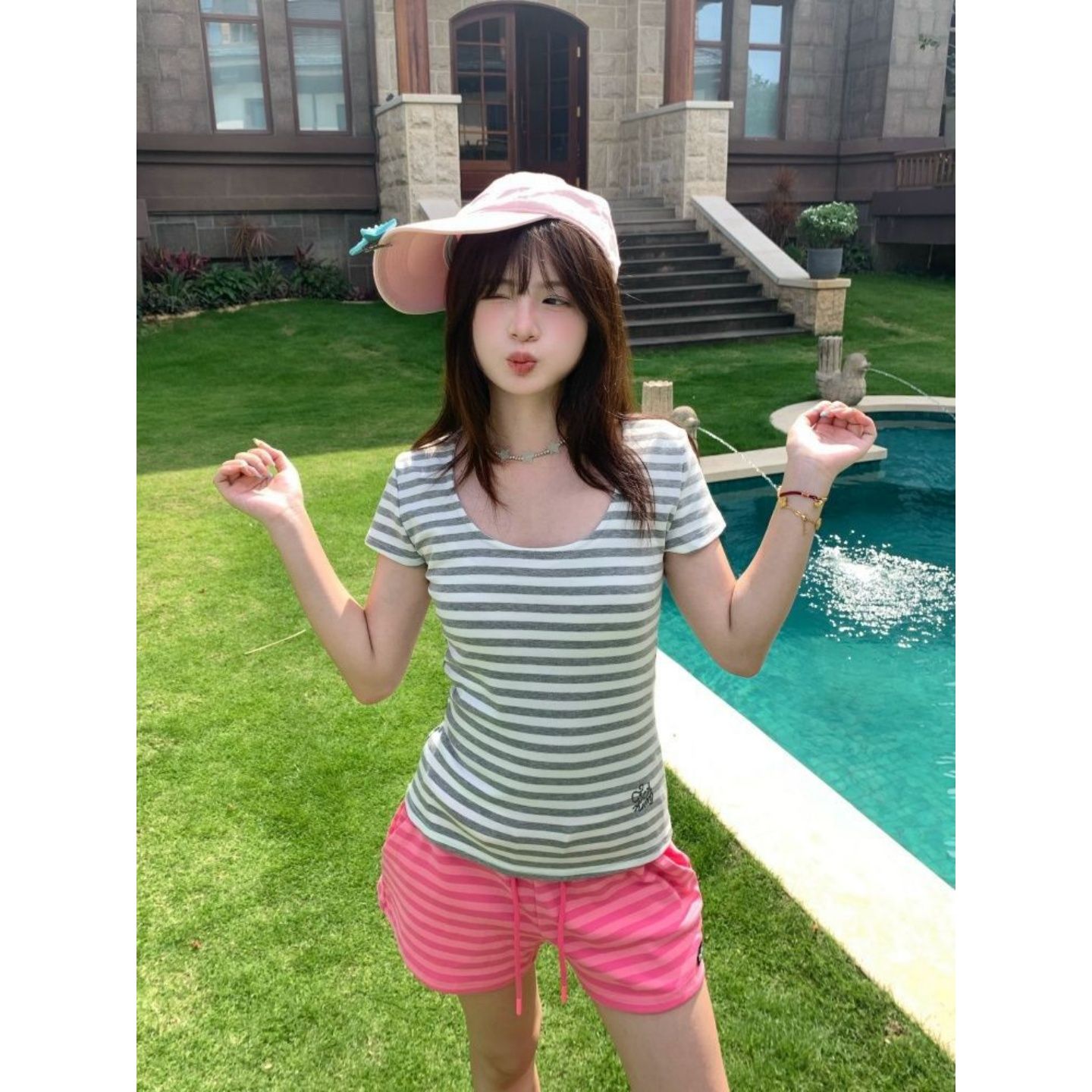 폭발 한국 스타일 컬러 짜임 스트라이프 긍정적 인 어깨 아메리칸 레트로 반팔 티셔츠 여성 여름 순수한 욕망 핫걸 몸매 가꾸기 쇼트 스타일 맨위
