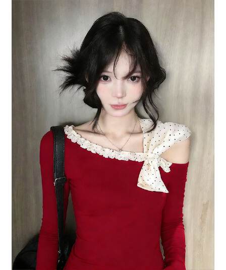 사람들 면 270 그램 빨간색 도트 무늬 나비 매듭 비스듬한 어깨 긴팔 티셔츠 여성 가을 오프숄더 기본 셔츠 핫걸 맨위