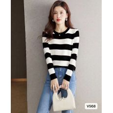 时尚条纹针织衫女秋冬新款洋气小香风打底衫宽松显瘦上衣圆领毛衣