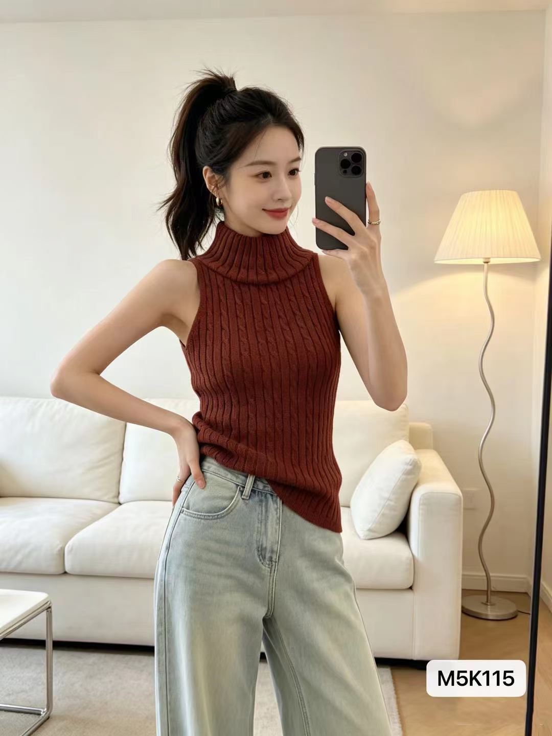 패션 반하이넥 꽈배기 니트 허리 수축 슬림해 보이는 풀오버 조끼