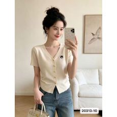 批发小香风V领刺绣软糯<b class='q'>针织</b>褶皱收腰短袖开<b class='q'>衫</b>