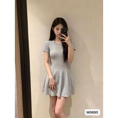 批发时尚简约圆领坑条显瘦掐腰<b class='q'>短袖</b><b class='q'>连衣裙</b>
