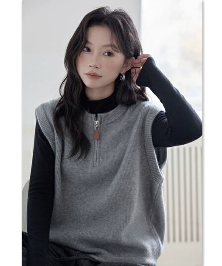회색 니트 조끼 여자 2025 가을 겨울 새로운 작은 대중 다용도 스택 착용 민소매 스웨터 조끼