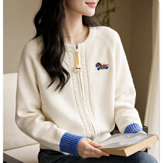 批发春秋新款羊毛衫<b class='q'>女</b>短款针织<b class='q'>开衫</b>薄款上衣彩扣外套圆领洋气<b class='q'>毛衣</b>外搭