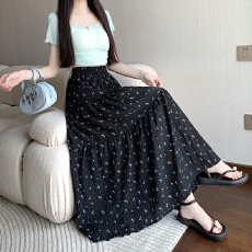 批发实拍春<b class='q'>夏</b>田园风小碎花半身裙多层拼接A字长裙文艺风碎花裙