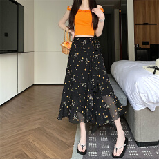 批发模特实拍度假轻柔碎花雪纺半身裙一片式荷叶边围裙防晒<b class='q'>沙滩裙</b>