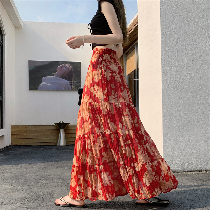 RY3370# 模特实拍红色印花雪纺裙A字拼接大摆半身裙有口袋褶皱百褶裙