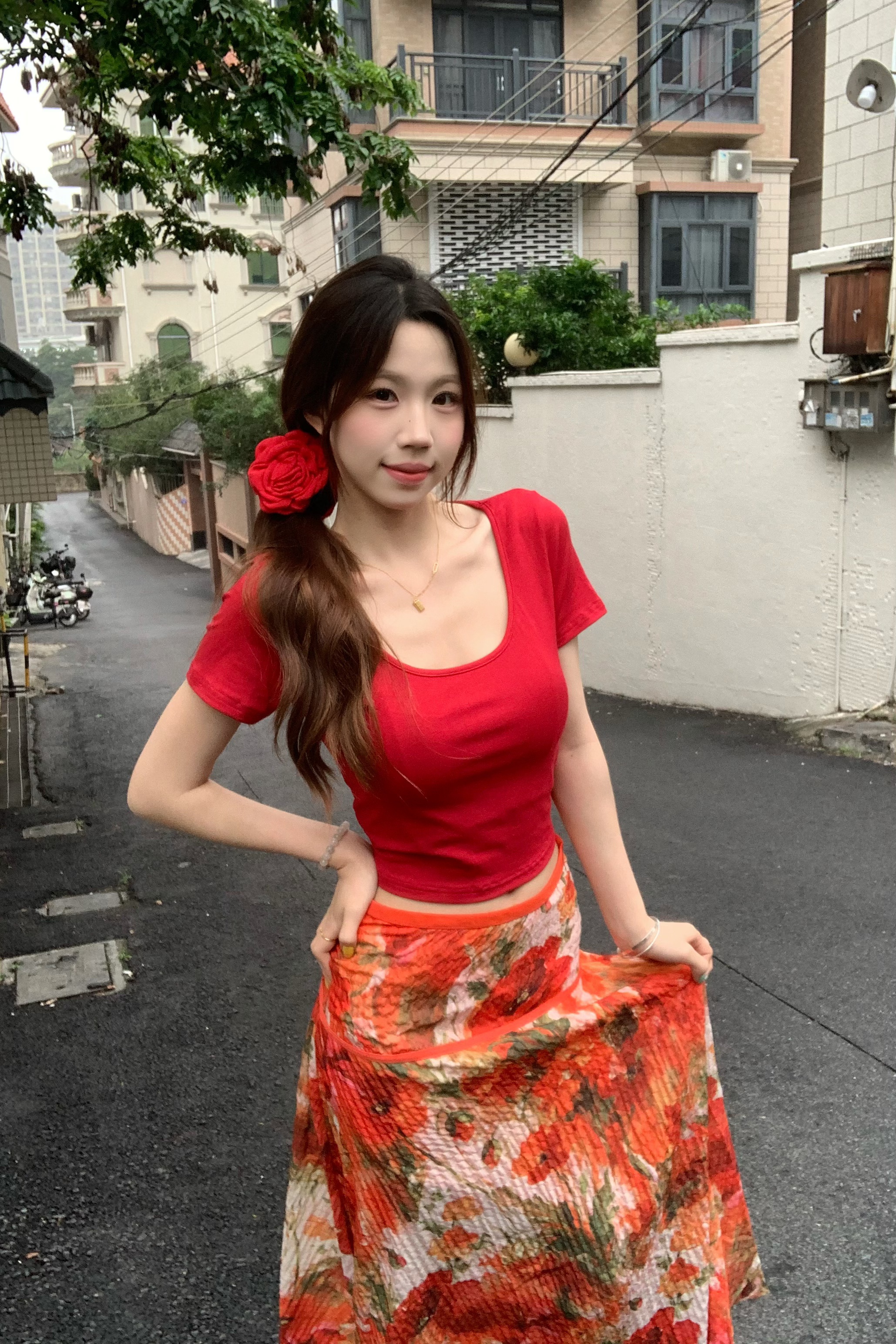 실사 빅 사이즈 지방 mm 프랑스식 레트로 품격 Mingyan 분위기 센스 빨간색 티셔츠 여성 프린트 반신 치마 세트