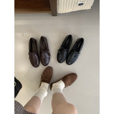 复古英伦风小皮鞋女粗跟2025新款百搭休闲布洛克乐福鞋低跟单鞋子