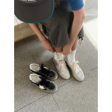 欧货2026新款法式复古玛丽珍鞋女平底单鞋一字带芭蕾舞软底阿甘鞋