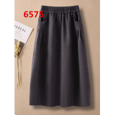 批发灰色毛呢a字半身<b class='q'>裙</b>女秋冬季2025新款设计感高腰修身<b class='q'>花苞</b><b class='q'>裙</b>包臀<b class='q'>裙</b>