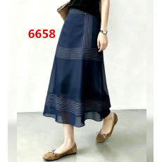 批发法式温柔风蓝色<b class='q'>条纹</b><b class='q'>半身裙</b>女宽松显瘦中长款蛋糕裙气质2026夏新款