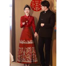 批发新中式订婚马面裙套装平时可穿婚<b class='q'>服</b><b class='q'>新娘</b><b class='q'>敬酒</b><b class='q'>服</b>旗袍领证登记礼<b class='q'>服</b>裙
