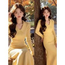 批发韩系小香风黄色polo长袖连衣裙2025秋冬气质收腰显瘦a字裙配大衣