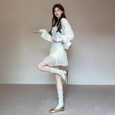 批发2026新款韩系撞色条纹抹胸叠穿针织开衫两件套上衣漂亮针织衫套装