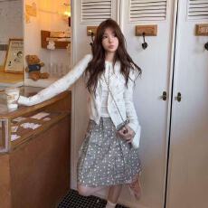 批发2026新款早春季韩系温柔碎花白色<b class='q'>开衫</b>毛衣女休闲短款针织上衣外套